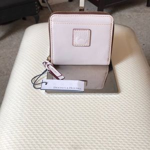 NWT Brand New Ecru Florentine Wallet Warranty Card